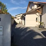 Etxean